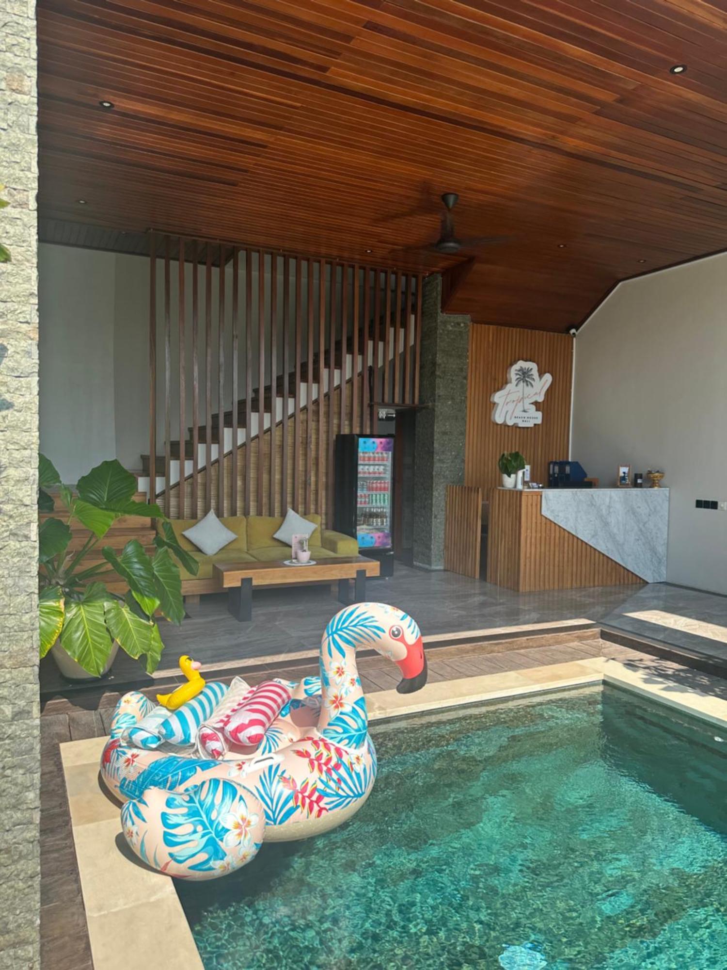 Tropical Beach House Bali Seminyak Exterior foto